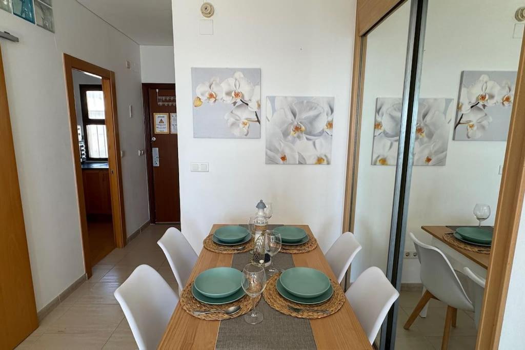 Apartament Apartamento A Pie De Playa Con Terraza Y Piscinas Benalmádena Zewnętrze zdjęcie
