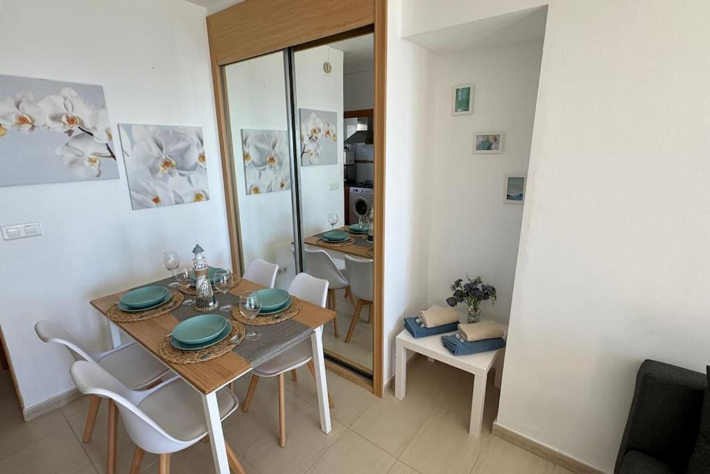 Apartament Apartamento A Pie De Playa Con Terraza Y Piscinas Benalmádena Zewnętrze zdjęcie