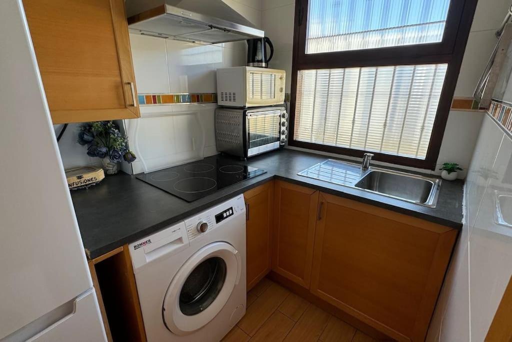 Apartament Apartamento A Pie De Playa Con Terraza Y Piscinas Benalmádena Zewnętrze zdjęcie